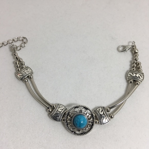 Jewelry - Silver Blue Stone Tibetan Bracelet